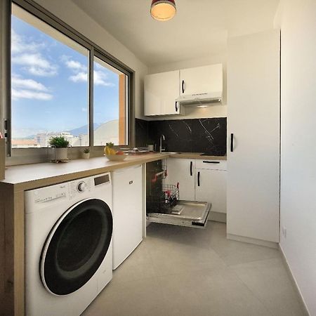 Homey Superchill - Appartement Moderne Et Tout Equipe - Netflix Et Wifi Inclus - Situe En Hyper-Centre - Proche Geneve Аннемас Экстерьер фото